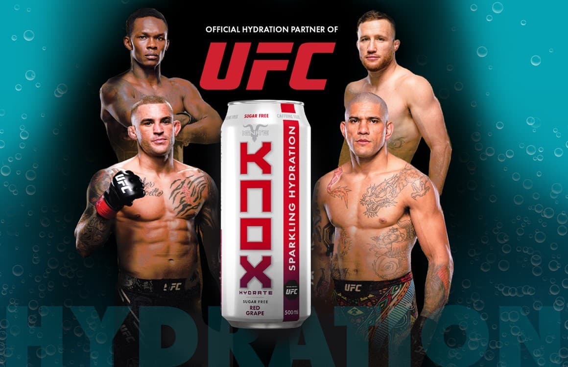 UFC-Kämpfer mit einer Dose KNOX Sparkling Hydration